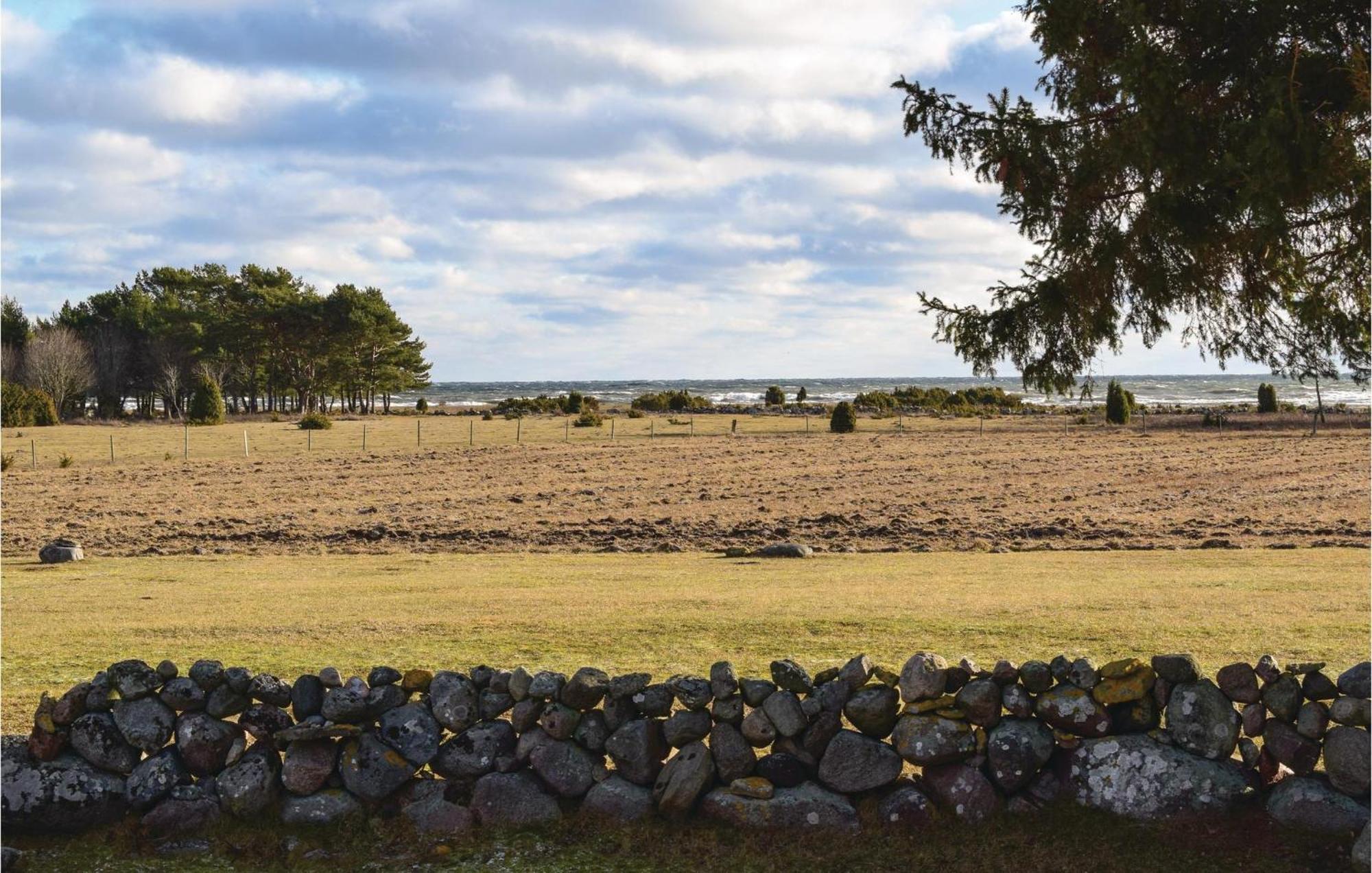 Amazing Home In Loettorp With House Sea View Buitenkant foto